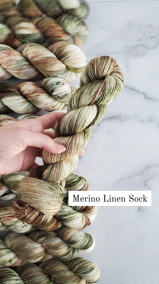 Southern Magnolia - Merino Linen Sock image 1