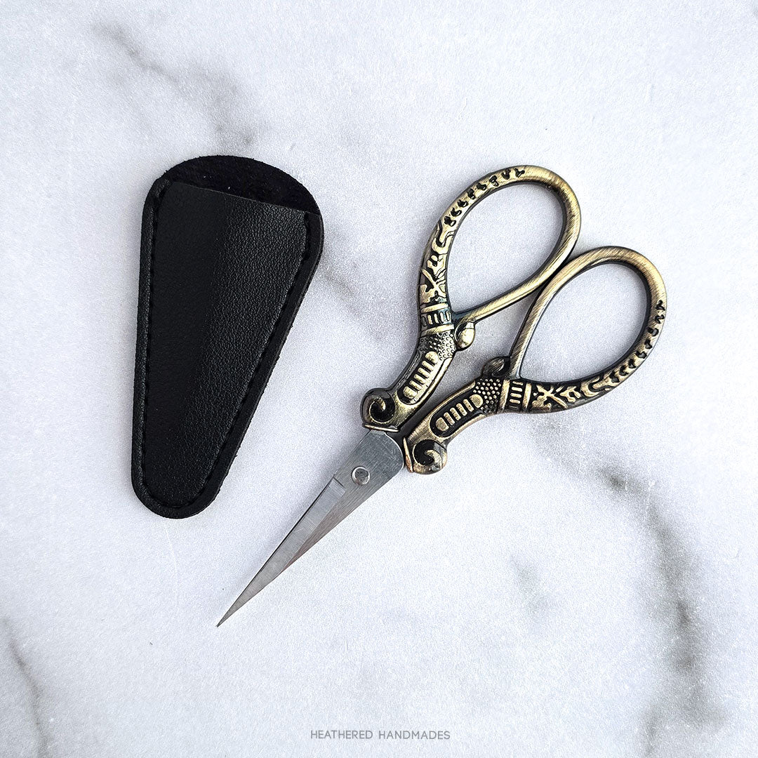 Scissors with Cover